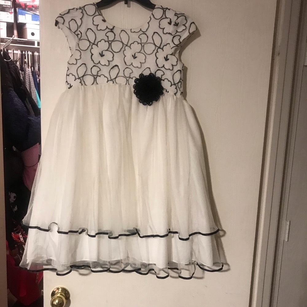 Black and white girls formal dress